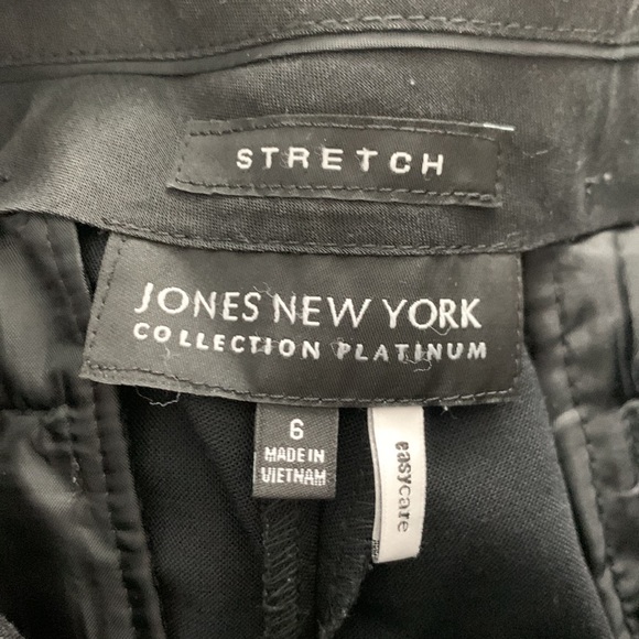 Jones New York black dress pants. - Picture 5 of 7